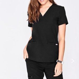 Figs Fitted  Casma Scrub Top